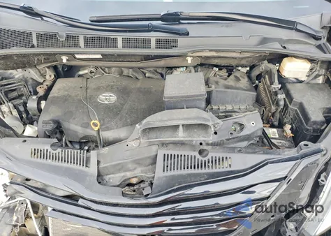 2017 Toyota Sienna Xle z USA, uszkodzony, nr VIN 5TDYZ3DC4HS845084